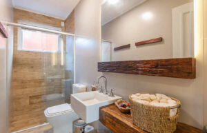 Leia mais sobre o artigo Armário para banheiro pequeno: estilo e organização